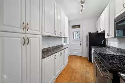 731 W Bittersweet Place #2S, Chicago, IL 60613 - Photo 4