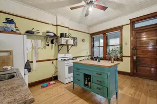 925 W 31st Pl, Chicago, IL 60608 - Photo 16