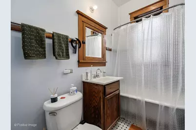 925 W 31st Place, Chicago, IL 60608 - Photo 10