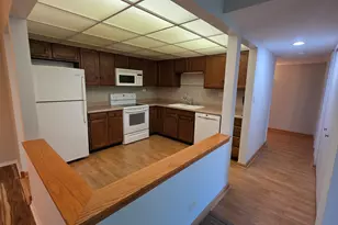 475 Plum Creek Dr, Wheeling, IL 60090 - Photo 12