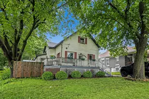 1303 Cora St, Joliet, IL 60435 - Photo 2