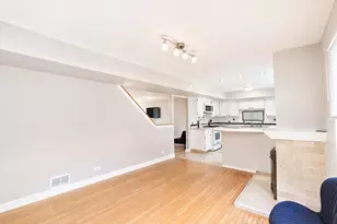 1348 Inverness Dr, Elgin, IL 60120 - Photo 6