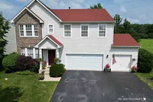 39843 Stoneywood Dr, Beach Park, IL 60083 - Photo 4