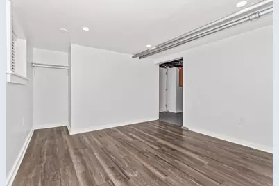 7457 N Maplewood Avenue, Chicago, IL 60645 - Photo 10