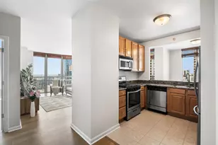 125 S Jefferson St, Chicago, IL 60661 - Photo 6