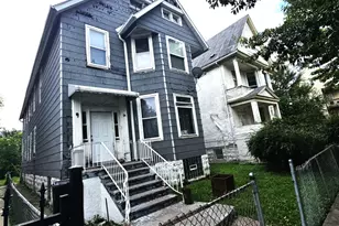 319 N Lotus Ave, Chicago, IL 60644 - Photo 2