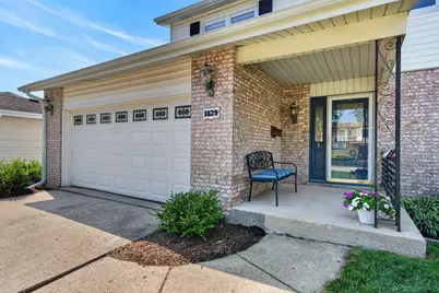 1829 W Catalpa Lane, Mount Prospect, IL 60056 - Photo 2