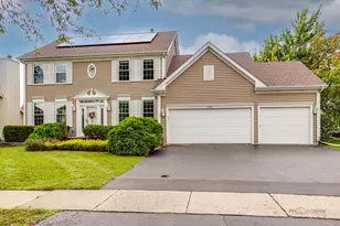 1208 Halifax Dr, Mundelein, IL 60060 - Photo 2
