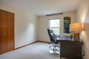 1208 Halifax Dr, Mundelein, IL 60060 - Photo 26