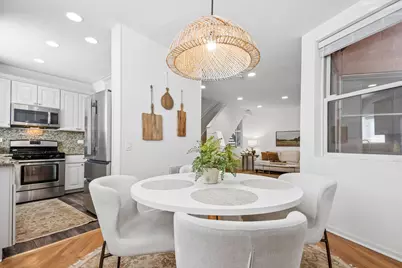 2851 N Southport Avenue #B, Chicago, IL 60657 - Photo 8