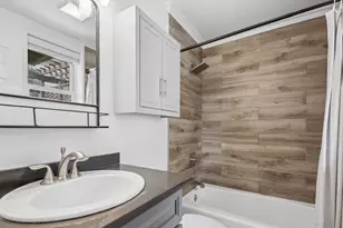 2851 N Southport Ave, Chicago, IL 60657 - Photo 14