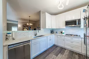 135 Enclave Cir, Bolingbrook, IL 60440 - Photo 6