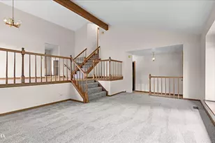 29 Mayfair Ln, Aurora, IL 60504 - Photo 4