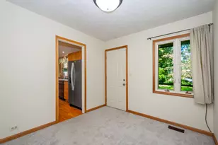 35861 N Fuller Rd, Gurnee, IL 60031 - Photo 8