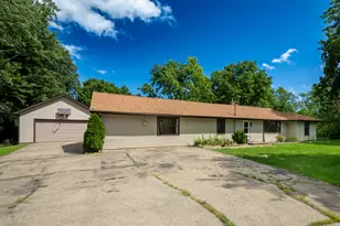 35861 N Fuller Rd, Gurnee, IL 60031 - Photo 1