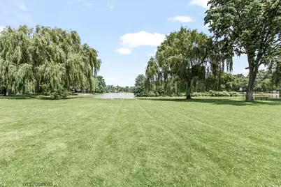 2812 E Bel Aire Drive #303, Arlington Heights, IL 60004 - Photo 16