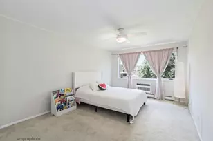2812 E Bel Aire Dr, Arlington Heights, IL 60004 - Photo 14