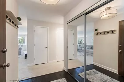 2812 E Bel Aire Drive #303, Arlington Heights, IL 60004 - Photo 2