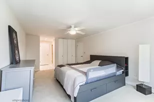 2812 E Bel Aire Dr, Arlington Heights, IL 60004 - Photo 10