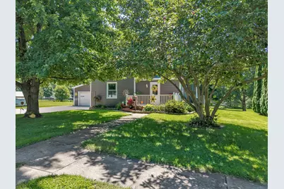 601 W Court Street, Cambridge, IL 61238 - Photo 2
