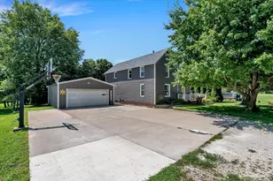 601 W Court St, Cambridge, IL 61238 - Photo 4