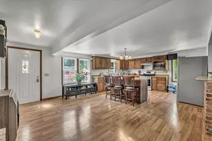 601 W Court St, Cambridge, IL 61238 - Photo 18