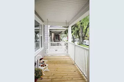 5654 W Byron Street, Chicago, IL 60634 - Photo 2