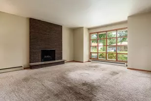 5803 Clarendon Dr, Rockford, IL 61114 - Photo 6
