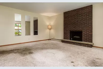 5803 Clarendon Drive, Rockford, IL 61114 - Photo 10