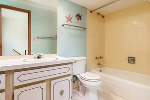 5803 Clarendon Dr, Rockford, IL 61114 - Photo 20