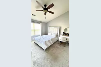 1227 Hathaway Circle, Elgin, IL 60120 - Photo 10