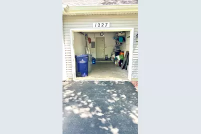 1227 Hathaway Circle, Elgin, IL 60120 - Photo 18