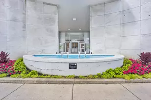 3600 N Lake Shore Dr, Chicago, IL 60613 - Photo 16