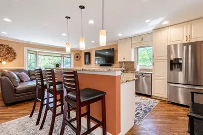 36696 N Grandwood Drive, Gurnee, IL 60031 - Photo 8