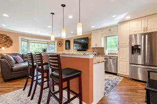 36696 N Grandwood Dr, Gurnee, IL 60031 - Photo 8