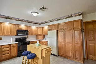103 S 4th St, Chatsworth, IL 60921 - Photo 32