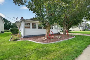 181 S Main St, Seneca, IL 61360 - Photo 1