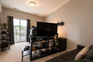 3741 N Wolcott Ave, Chicago, IL 60613 - Photo 14