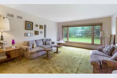 1135 Adirondack Drive, Northbrook, IL 60062 - Photo 8