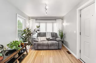 7709 W Addison St, Chicago, IL 60634 - Photo 4