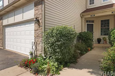 567 Shakespeare Drive, Grayslake, IL 60030 - Photo 2