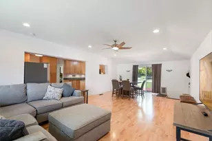 365 N Alleghany Rd, Grayslake, IL 60030 - Photo 12