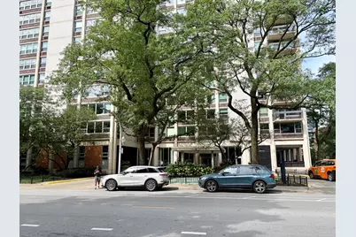1255 N Sandburg Terrace #2304E, Chicago, IL 60610 - Photo 2