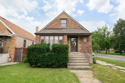 4538 W Wellington Avenue, Chicago, IL 60641 - Photo 2
