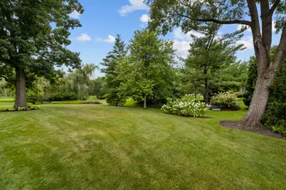 130 W Blackthorn Lane, Lake Forest, IL 60045 - Photo 38