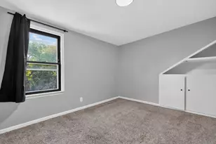 7945 W 91st St, Hickory Hills, IL 60457 - Photo 16