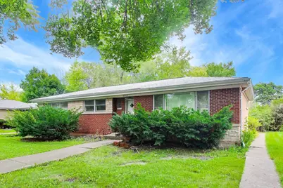 8425 Lawndale Avenue, Skokie, IL 60076 - Photo 2