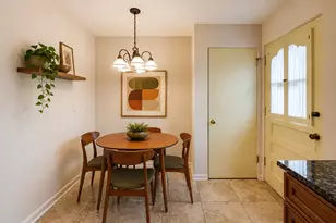 8425 Lawndale Ave, Skokie, IL 60076 - Photo 16