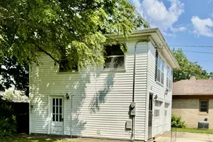614 S Chestnut St, Princeton, IL 61356 - Photo 4