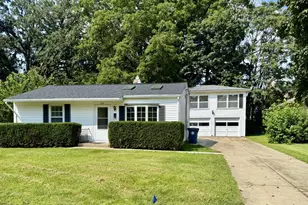 614 S Chestnut St, Princeton, IL 61356 - Photo 1
